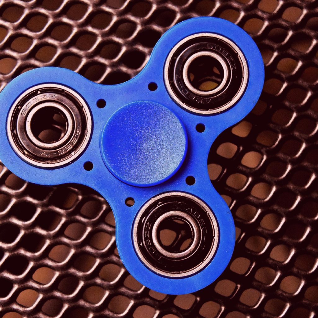 fidget spinner that can fly