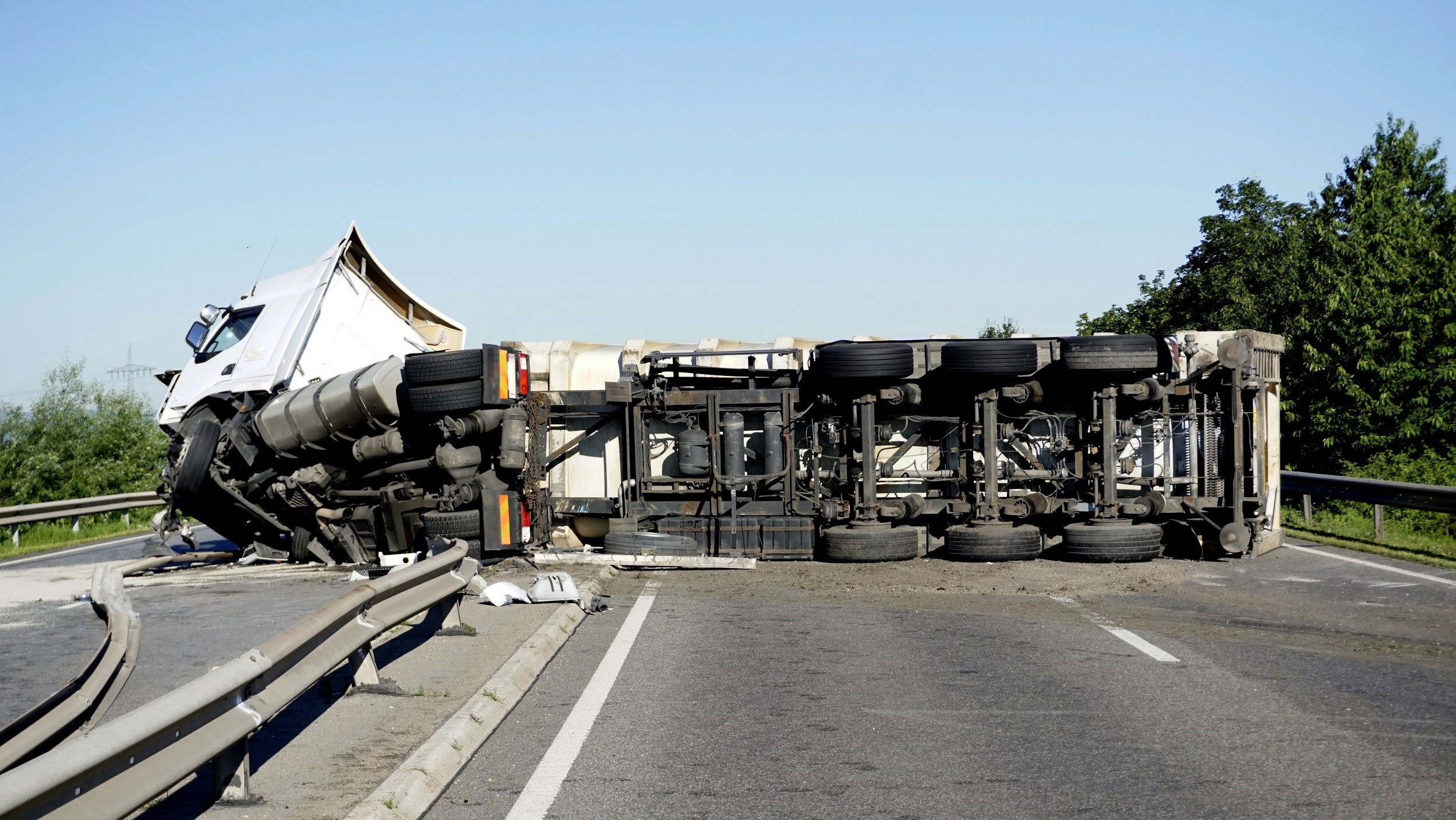 semi truck accident on highway