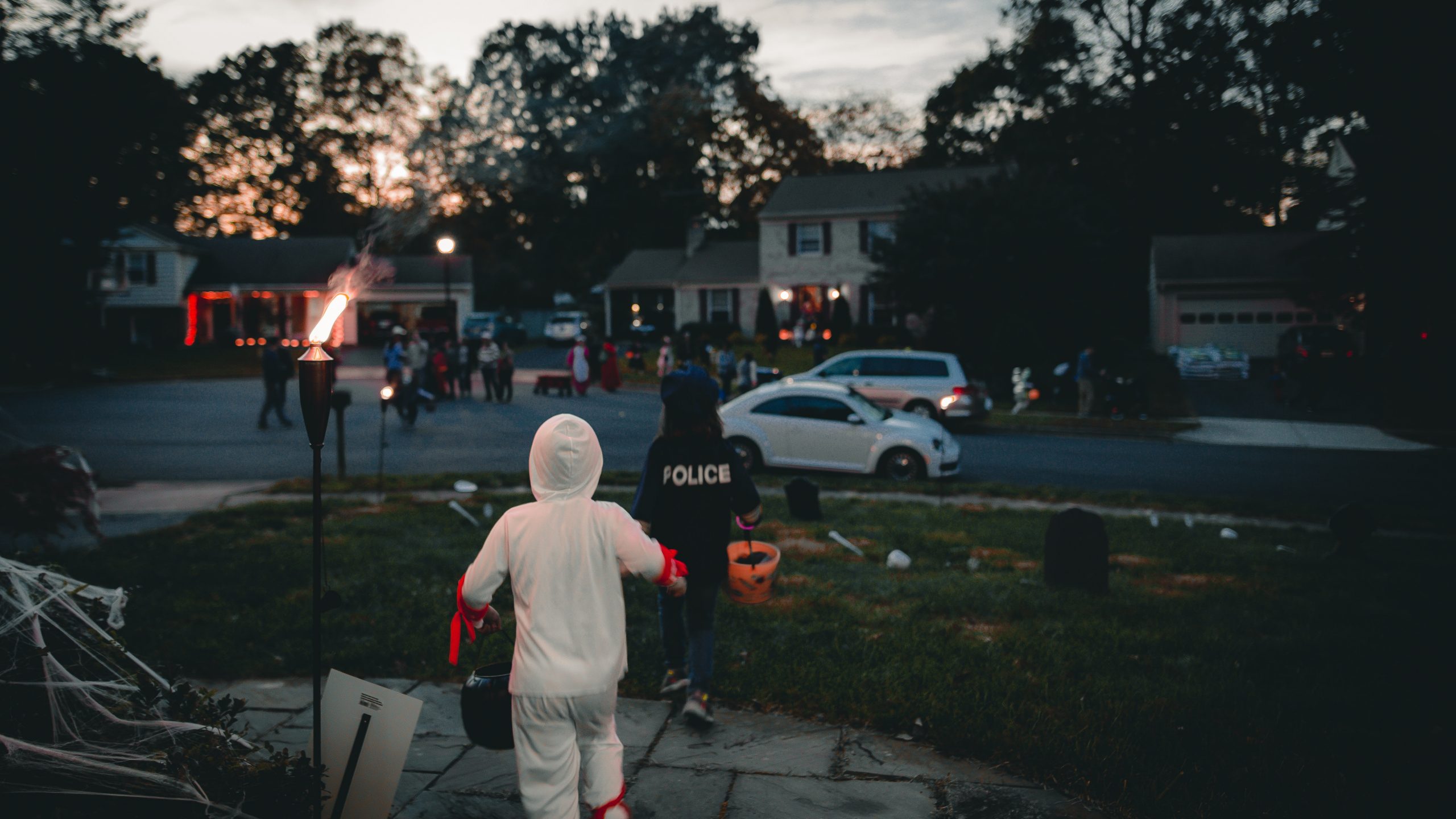 halloween trick or treating in neighborhood
