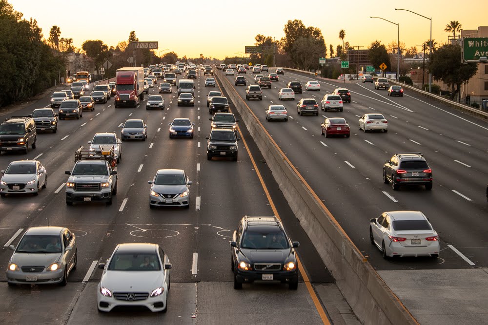 1/21 Philadelphia, PA – Four-Vehicle Crash with Injuries on Schuylkill Expy