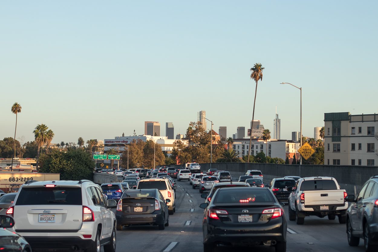 1/17 Philadelphia, PA – Injuries Reported in Car Crash in NB Lanes of I-95