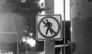 no crossing sign