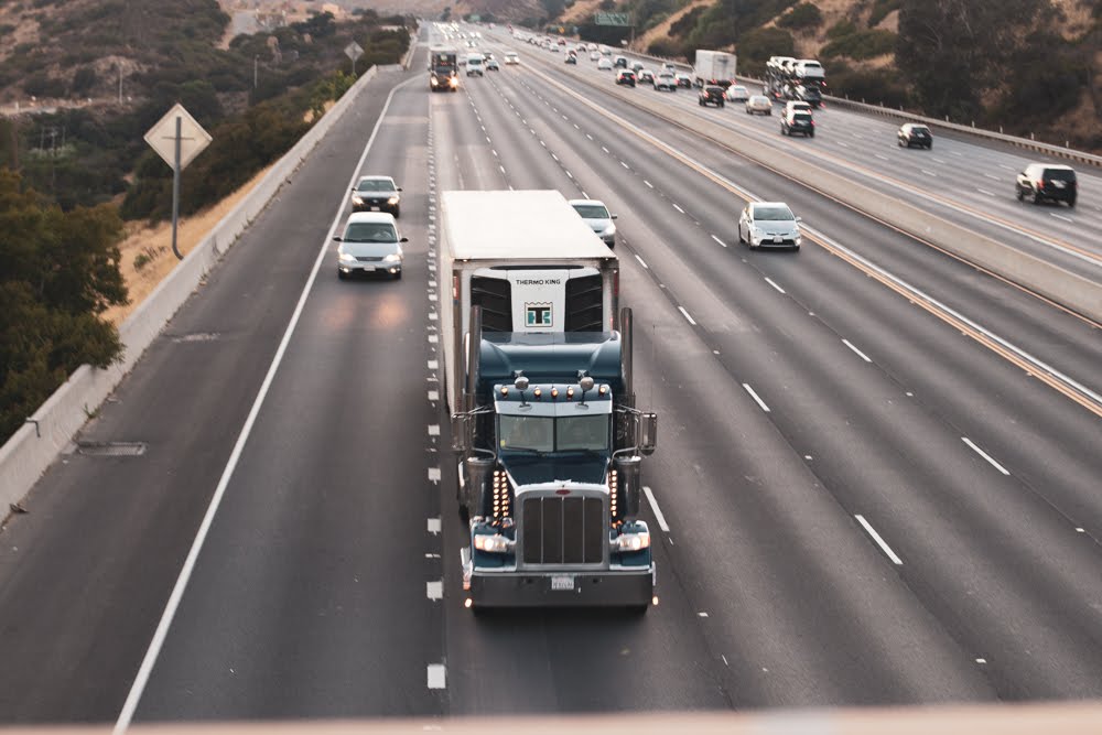 4/21 Robbinsville, NJ – Man Killed in Fatal Truck Accident on NJ Tpke