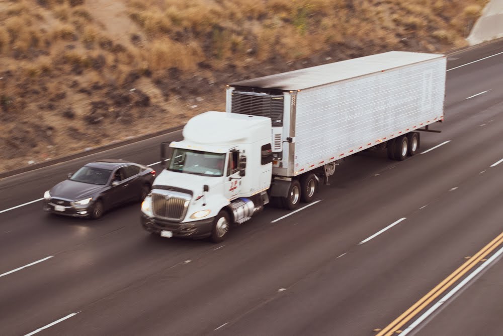 4/19 Philadelphia, PA – Tractor-Trailer Crash on I-476 Near Schuylkill Expy