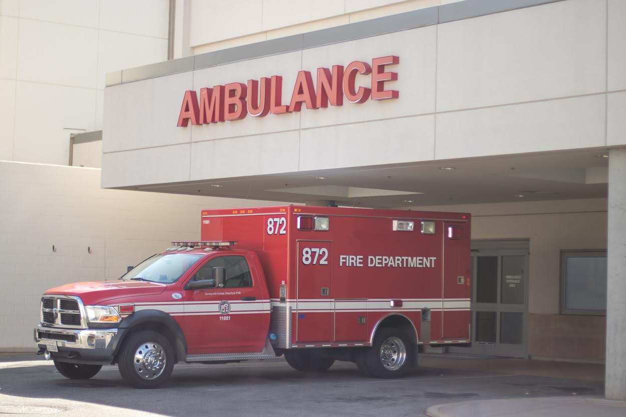 Philadelphia, PA - Two-Vehicle Crash Involves Ambulance, Injuries at Broad & Race Sts
