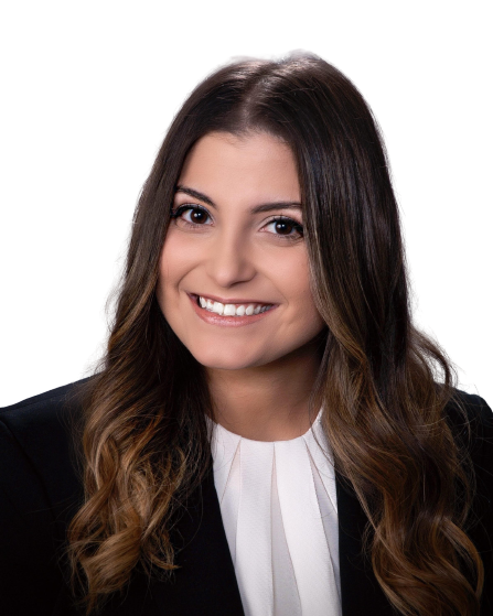 Danielle_Headshot-removebg-preview