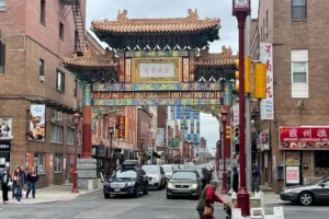 Chinatown slip and fall lawyers helping injured clients after a fall