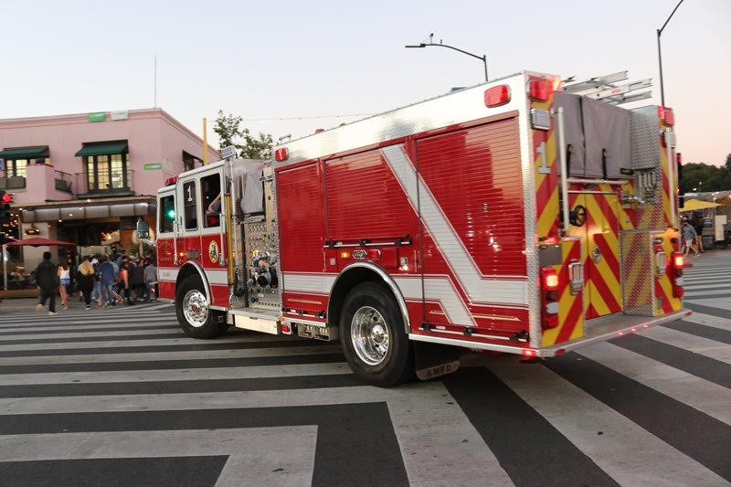 Firefighter Hurt Battling House Fire on Beech St