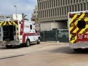 Nurses Hurt as Car Strikes Bus on Columbus Blvd 